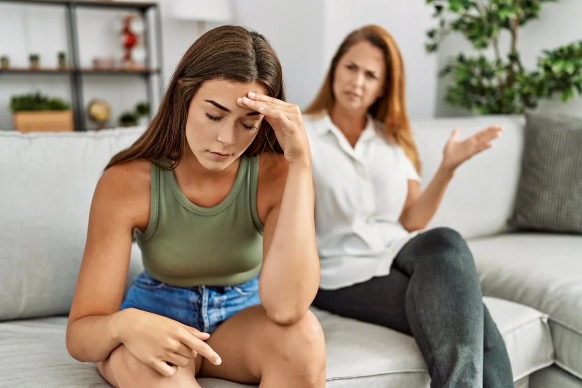 Navigating the Challenges of an Overbearing Mother-in-Law: Expert Tips for Couples
