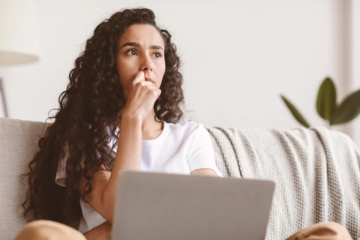 Understanding the Traits of Overthinkers: Insights from a Psychologist