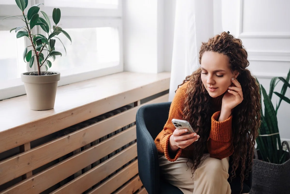 Your Phone Habits Could Indicate Your Emotional Intelligence: 3 Key Practices